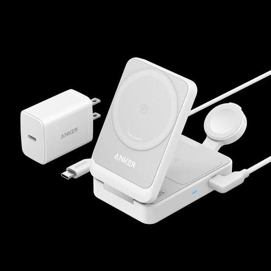 ANKER MAG GO WIRELESS CHARGING STATION 3 IN 1